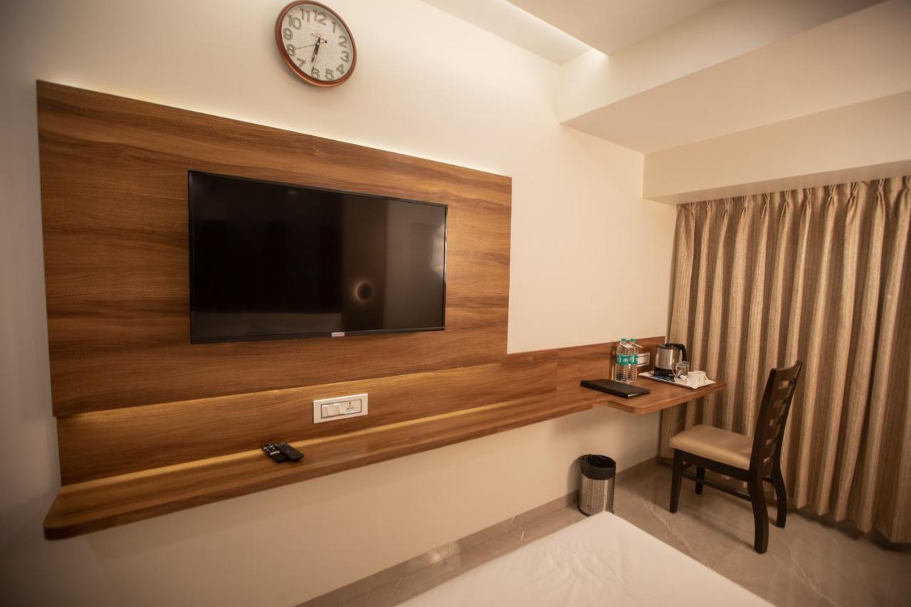 Hotel Naaz Executive مومباي المظهر الخارجي الصورة