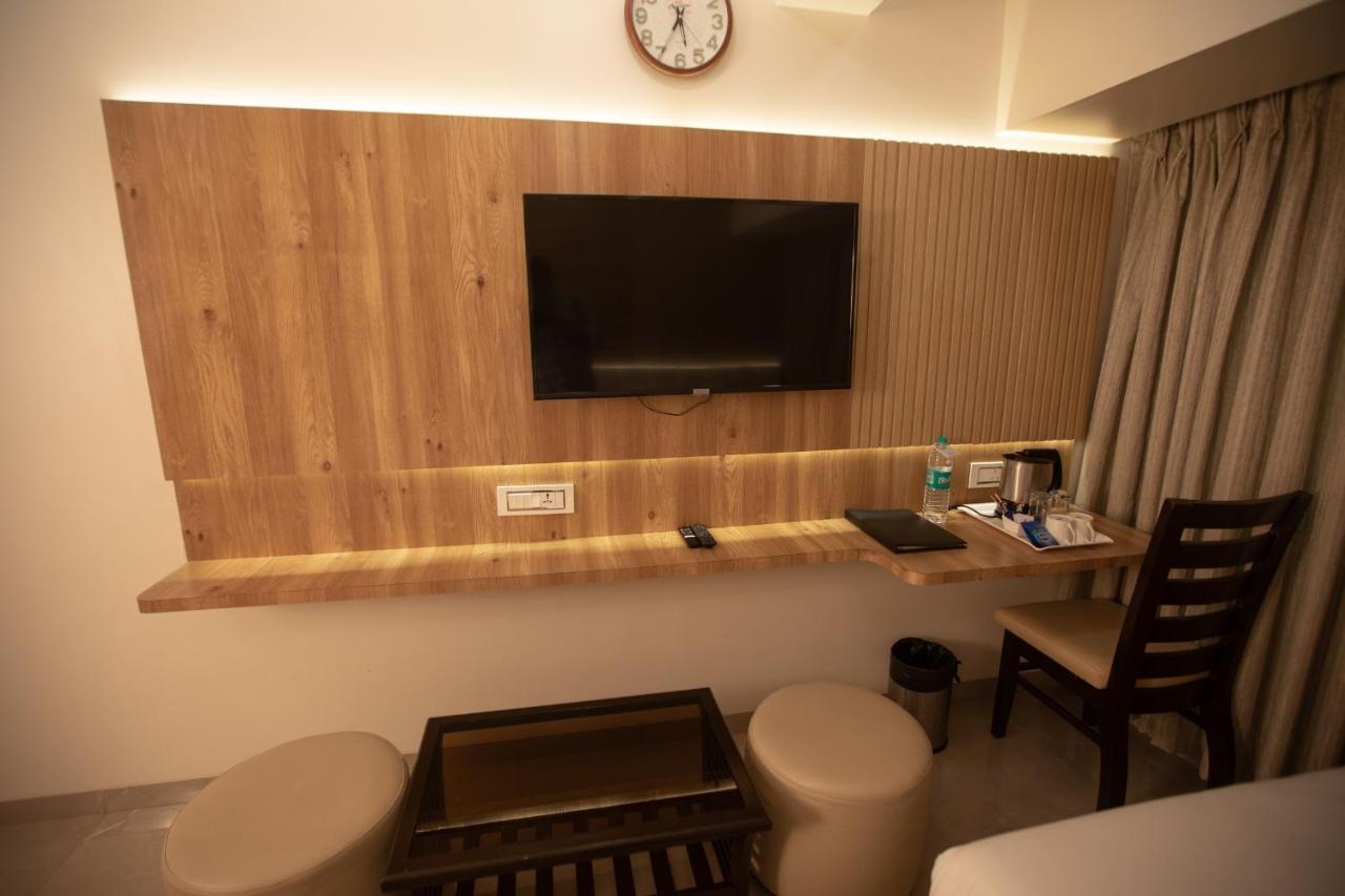 Hotel Naaz Executive مومباي المظهر الخارجي الصورة